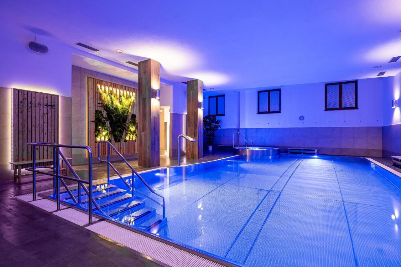 Wellness Hotel Pod Kycmolem Horni Lomna Exterior foto